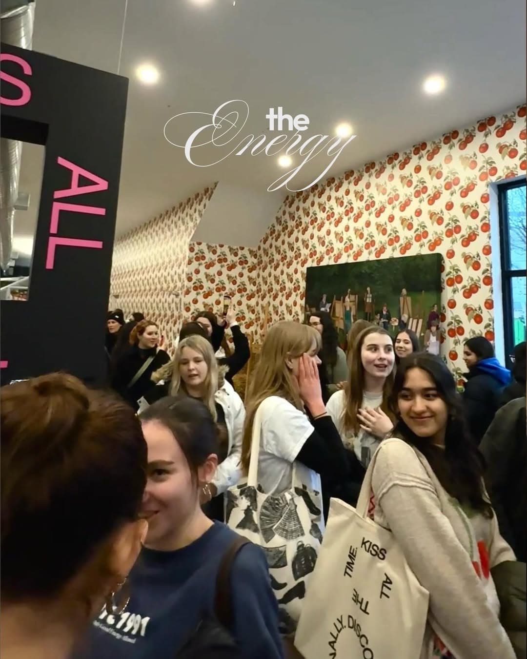 Harry Styles merch pop-up still 9